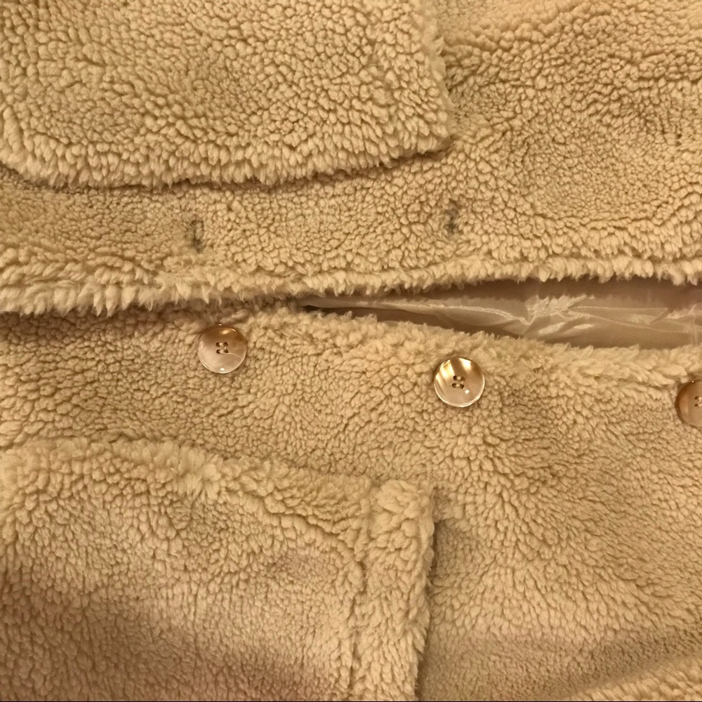 Oversized Teddy Bear Coat - Picture 2 of 3